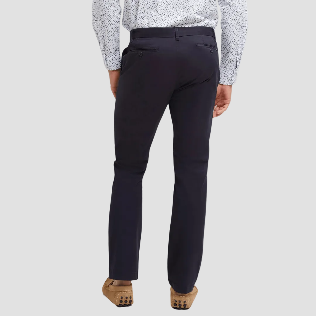 Howard Hudson Tailored Fit Brunswick Chino in Navy