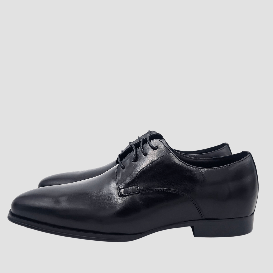 Martino Carolus Multi-Fit Leather Lace Up Shoe in Black RD73B