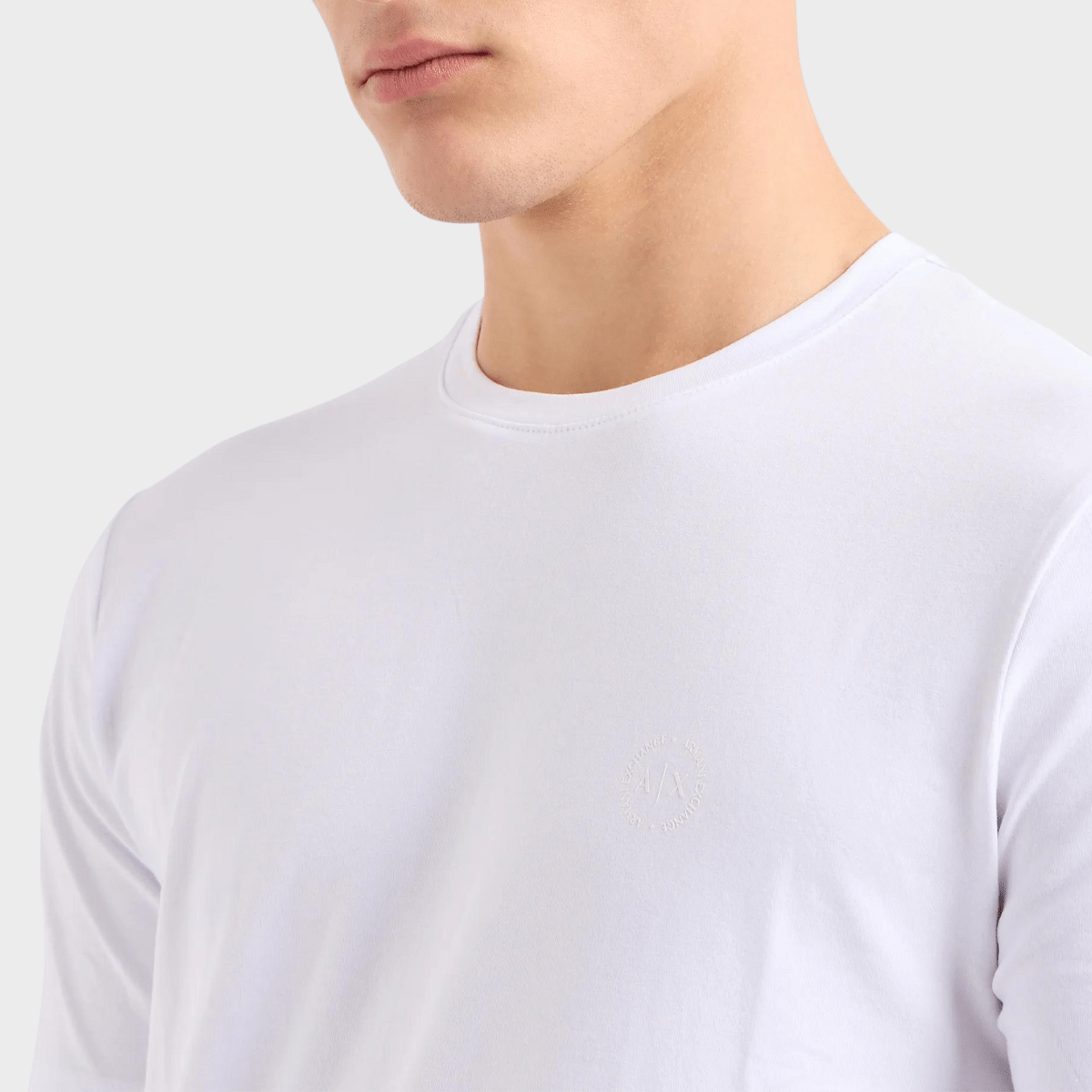 Crew neck details of the white casual shirt by Armani