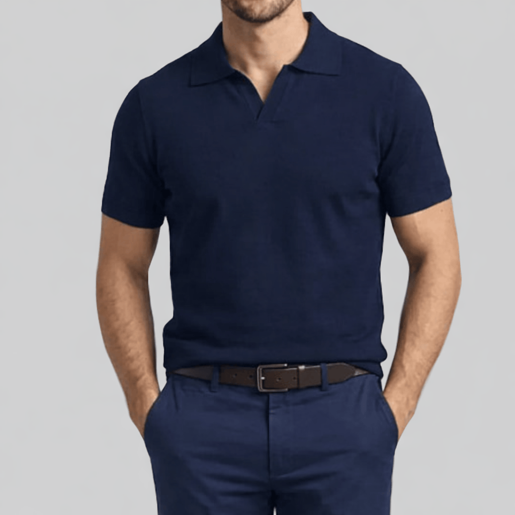Boston men’s navy polo knit in pure cotton with a modern fit and flat collar.