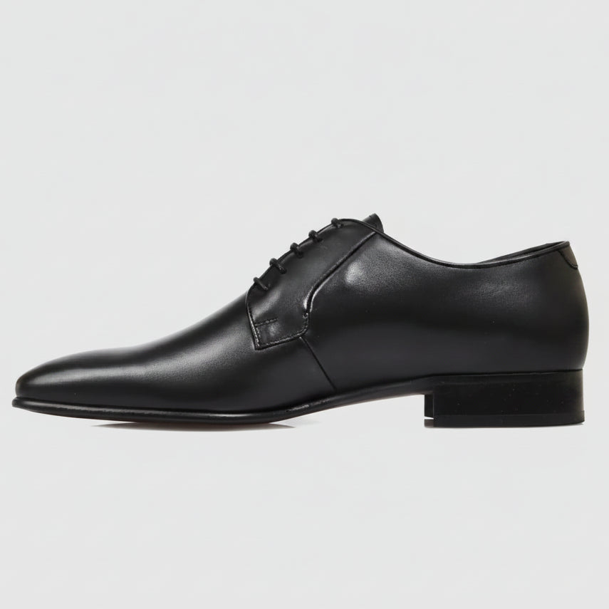 Men’s Ellis Derby shoes by Brando, crafted from polished leather with a chisel toe and stacked heel.