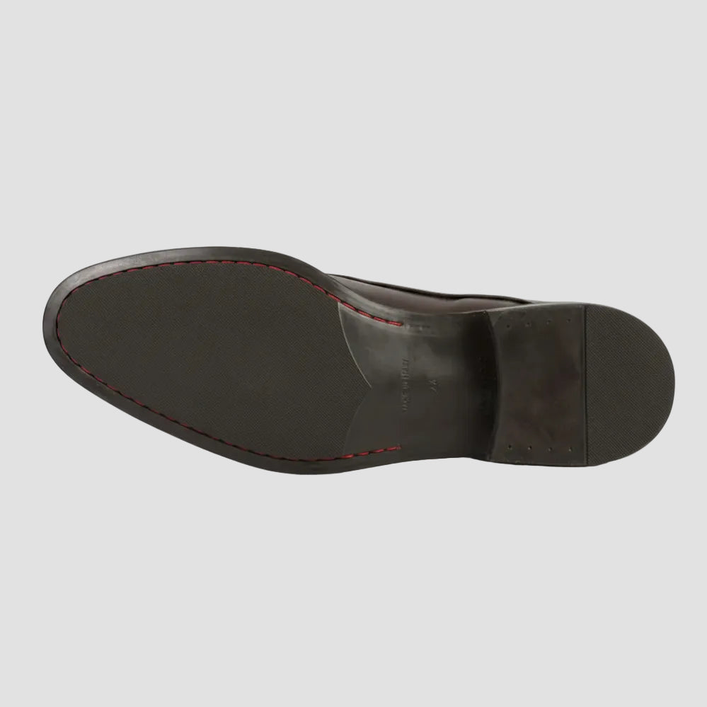 Men’s Mylo brown leather lace‑ups by Brando, featuring an elongated rounded toe, polished finish and Italian craftsmanship.