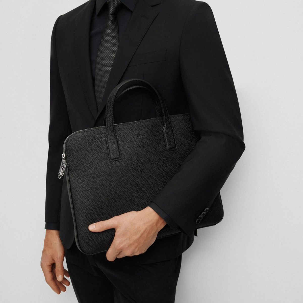 Hugo Boss Crosstown Leather Document Case with Detachable Strap in Black
