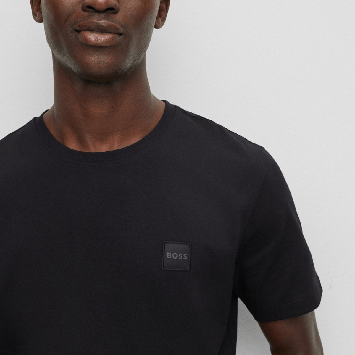 Hugo Boss Logo Patch Classic Fit Cotton Jersey T-Shirt in Black
