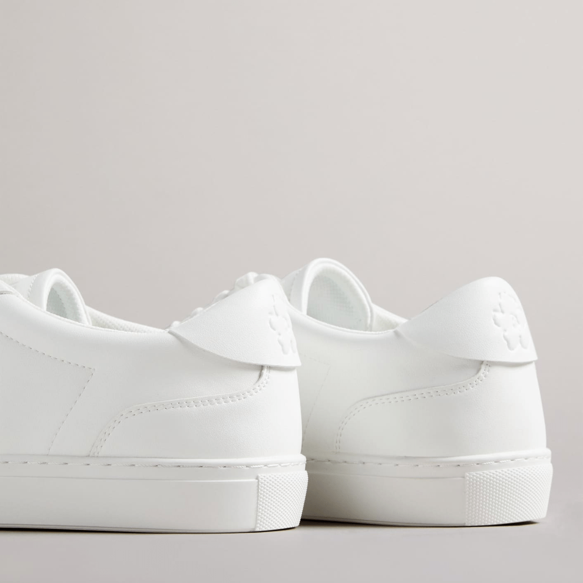 Ted Baker Robertt Mens Retro Leather Sneakers in White