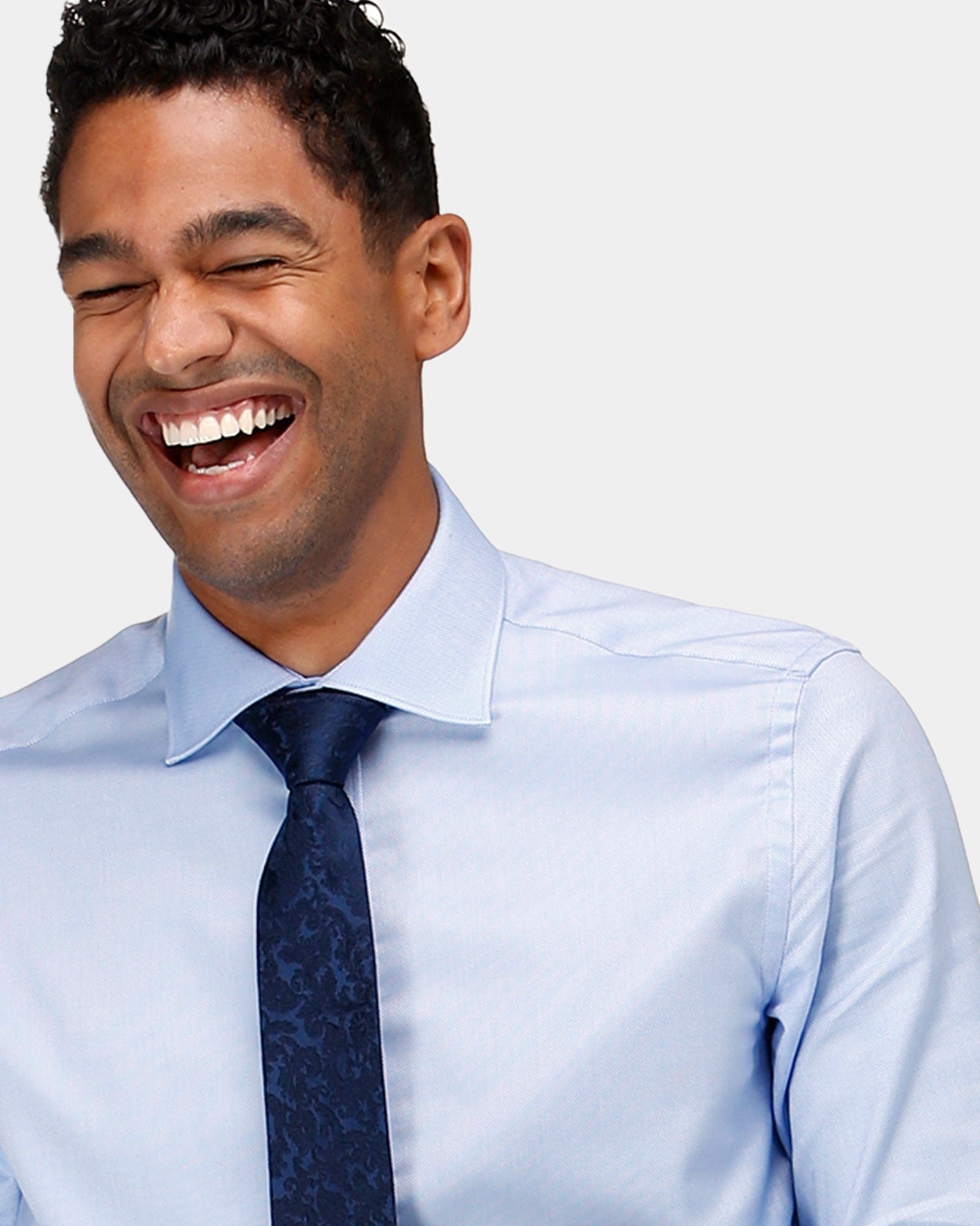 a man wears the blue brooksfield mens business shirt BFC1195