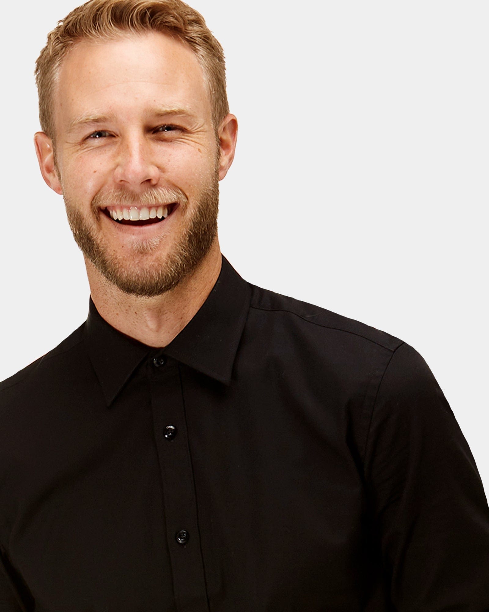 the pointed collar on the brooksfield mens balck business shirt