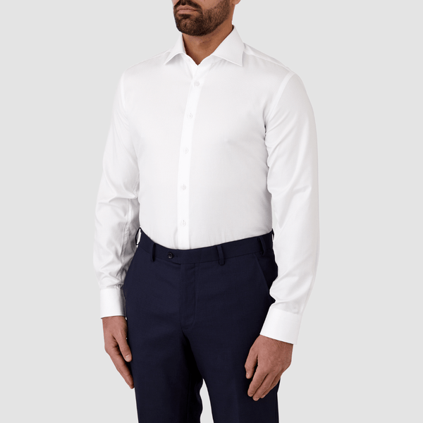 calssic fit mens white business shirt with navy suit pants