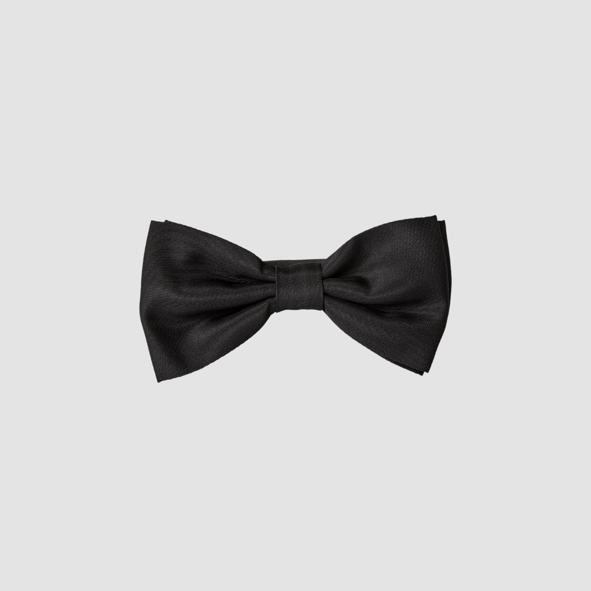 mens black bow tie with a pre tied design in a satin finish