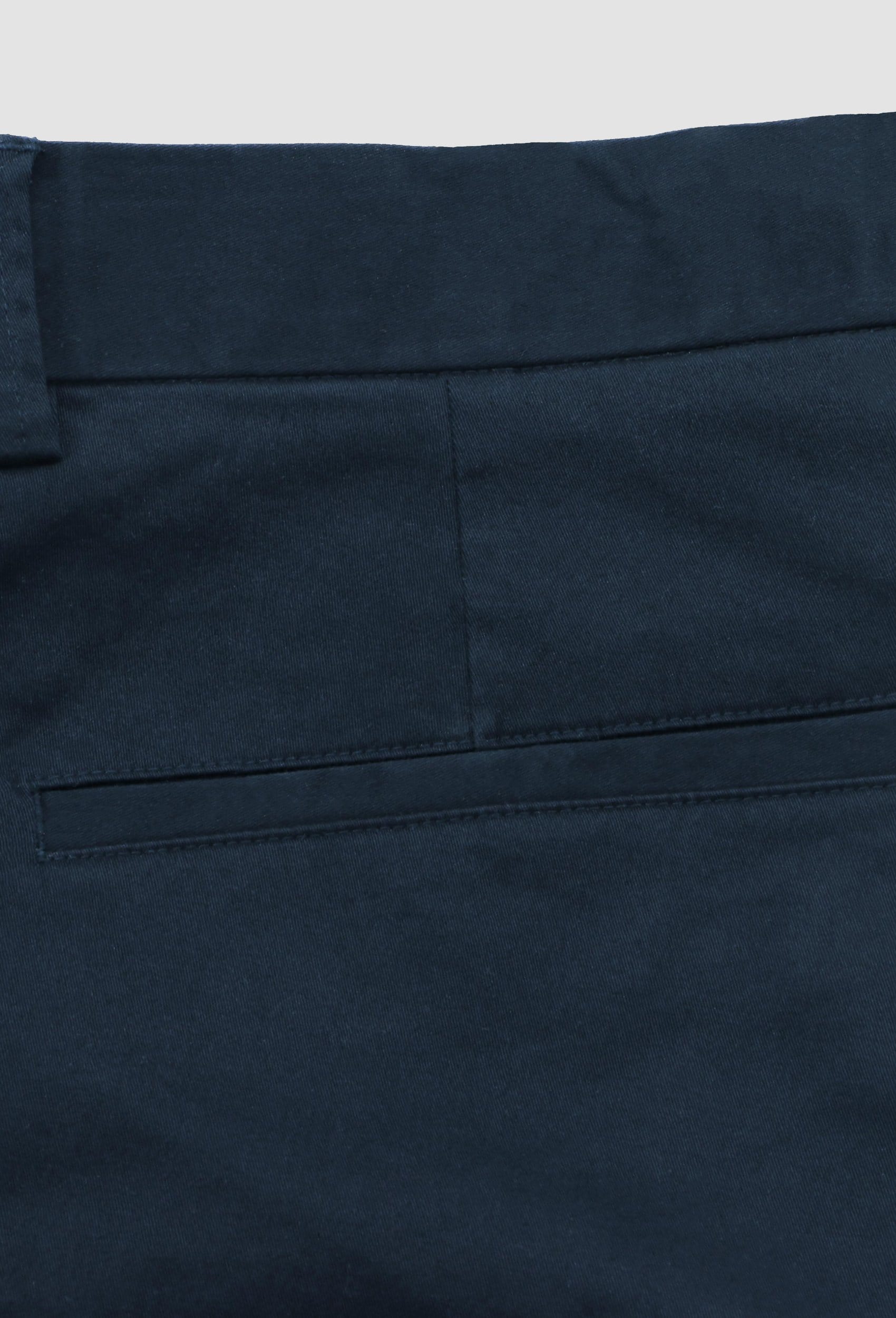 Daniel Hechter slim fit chino in navy