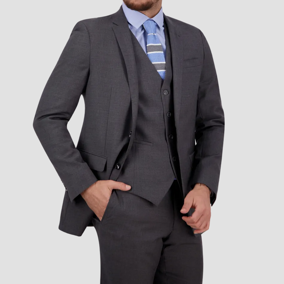The Abram Grey Suit in Super 110’s Merino Wool.