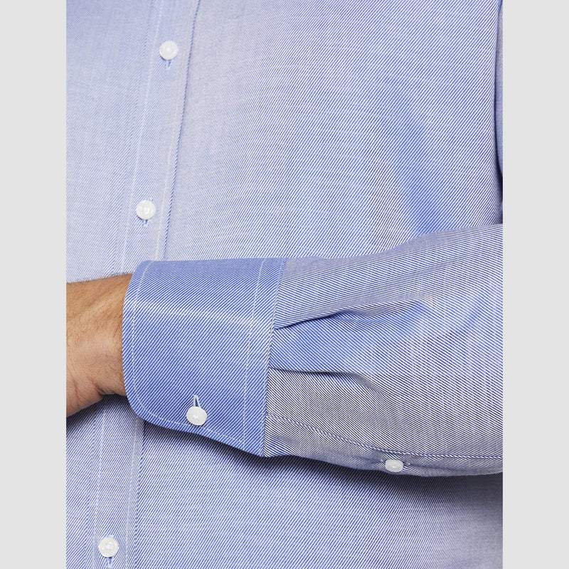 the classic cuff details on the a back view of the studio italia slim fit spencer business shirt in blue easy iron cotton  ST-21
