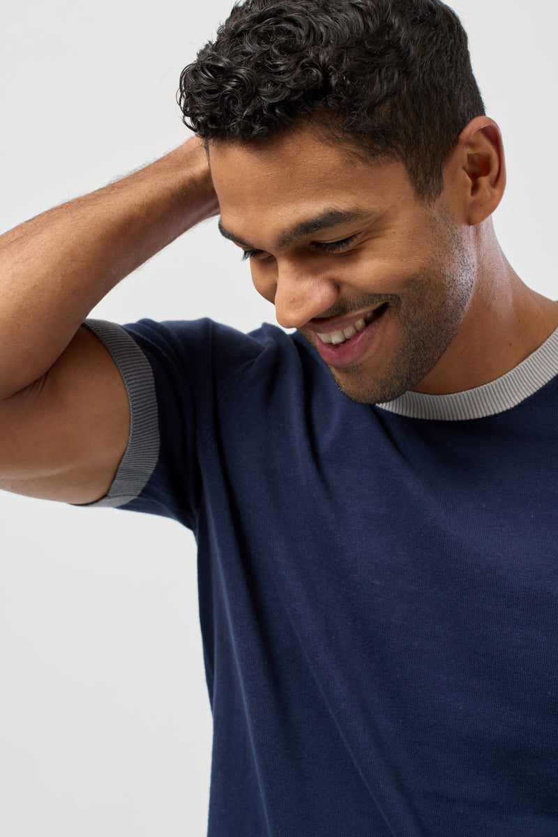 Fabric details of the Brooksfield Mens Cotton Crew Neck Knitted Tee in Navy