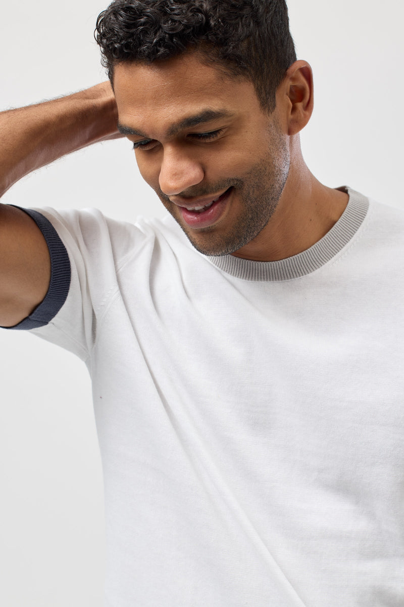 Close up look at the Brooksfield Mens Cotton Crew Neck Knitted Tee in White