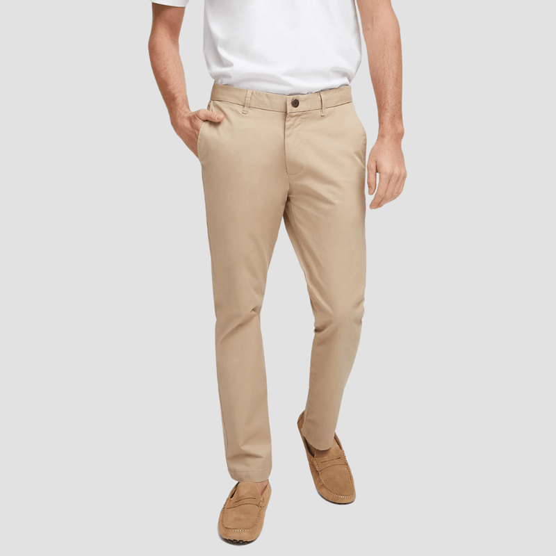Howard Hudson Tailored Fit Brunswick Chino in Sand