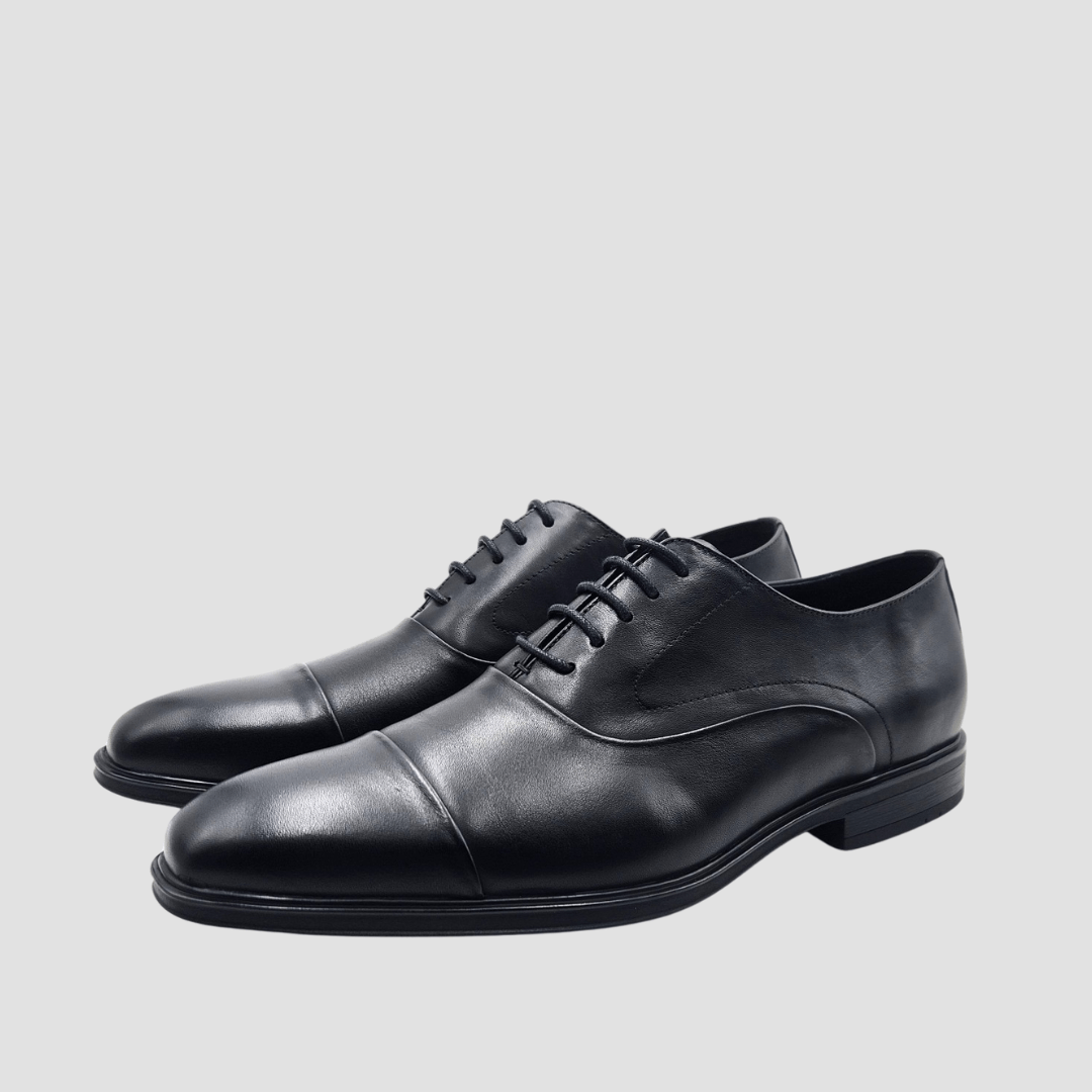 Martino Carolus Buffalo Leather Multi-Fit Shoe in Black RD33B
