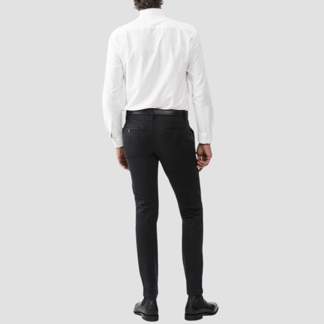 R.M. Williams Mens Collins Oxford Shirt in White Pure Cotton - In Store Only