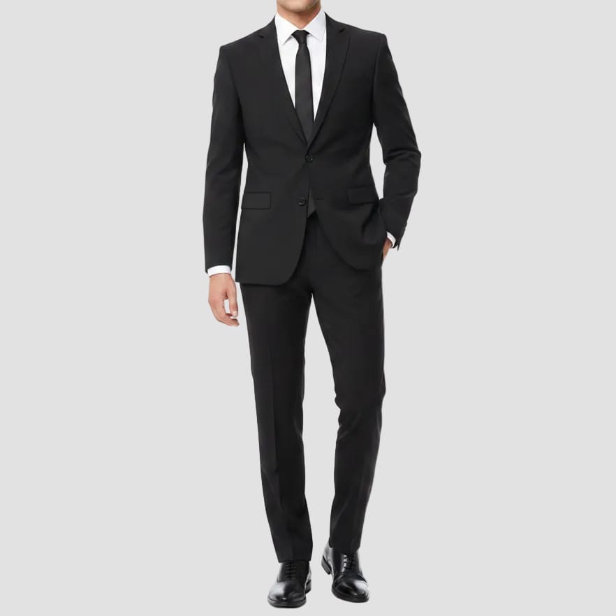 Boston’s Edward black trousers in a slim leg with breathable merino wool and clean tailoring. 