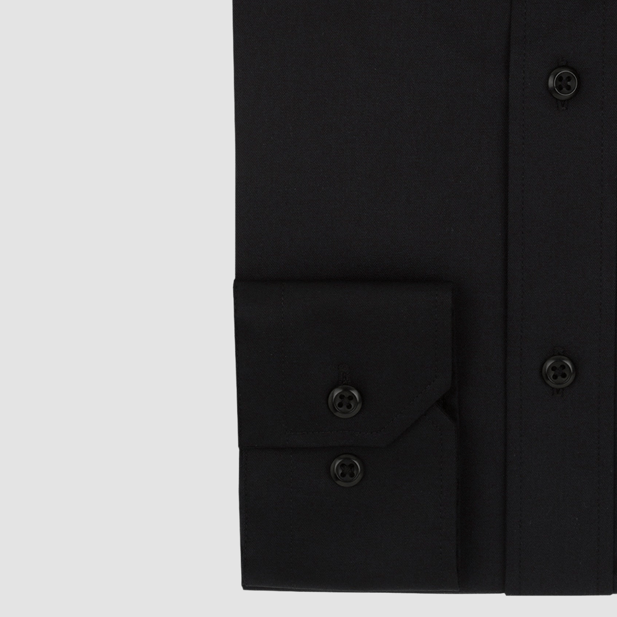 Boston’s Liberty black business shirt in a modern slim fit with classic collar and tailored darts. 
