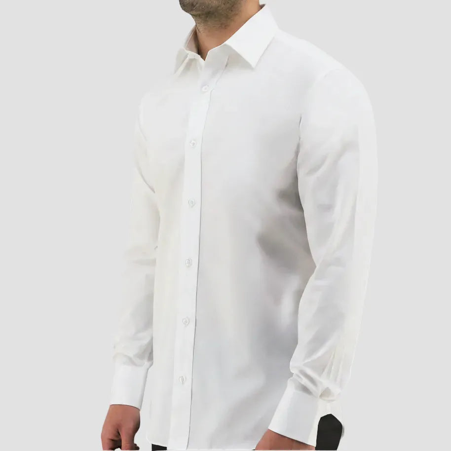 Boston’s Liberty white business shirt in a modern slim fit with classic collar and tailored darts.