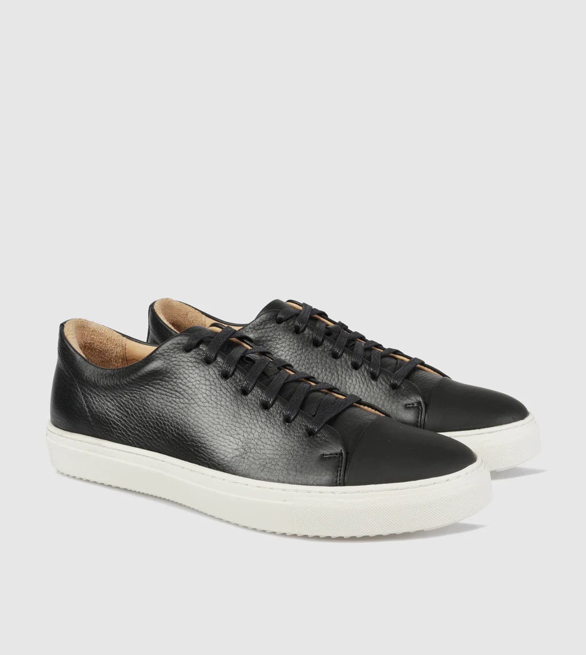 Brando Barry Mens Leather Sneaker in Black