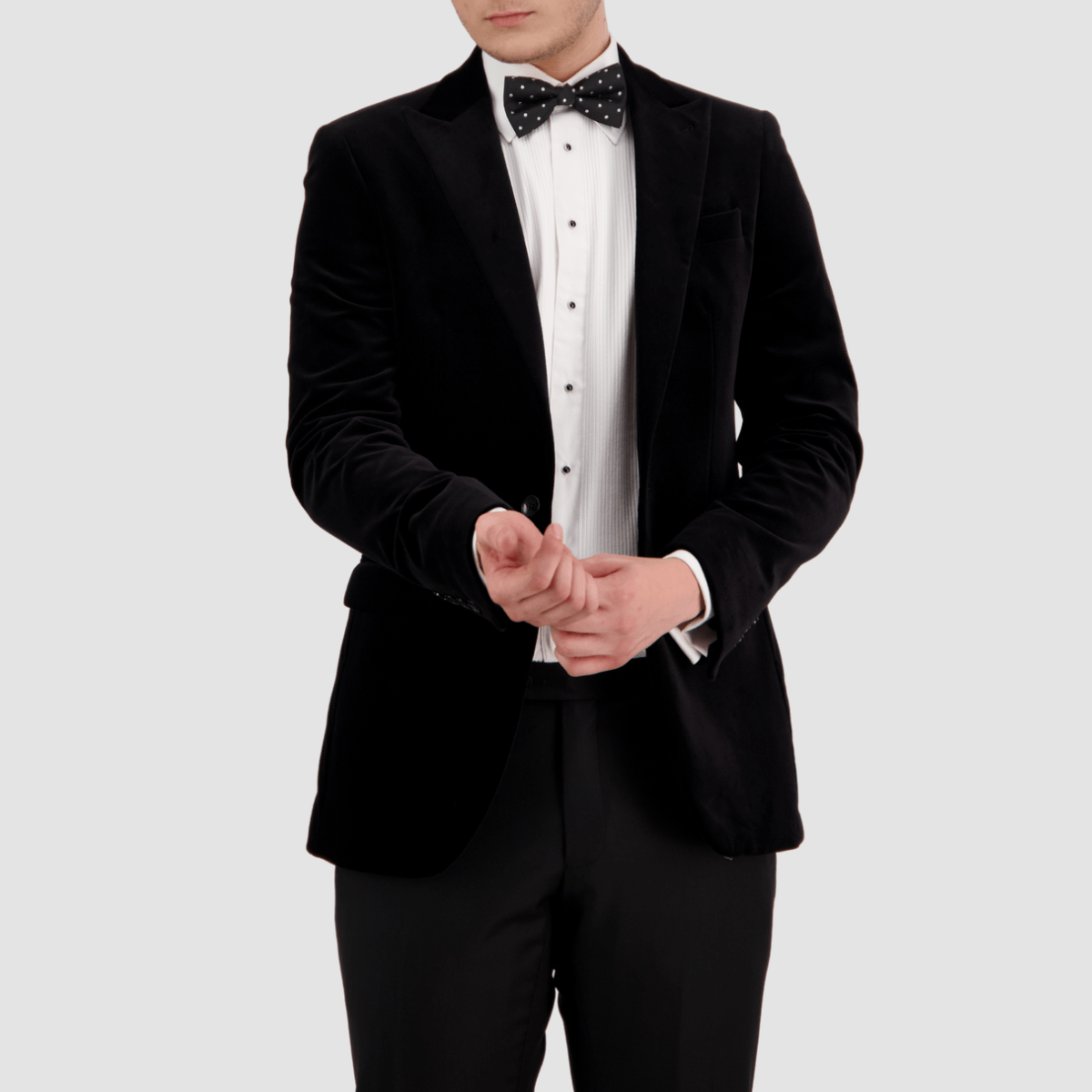 Jonah Black Velvet Sports Jacket—slim fit with peak lapel and plush velvet finish. A refined single‑button Savile Row