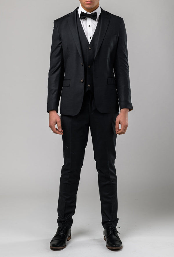 A full length view of the Aston slim fit moores suit in charcoal A029301S-NL