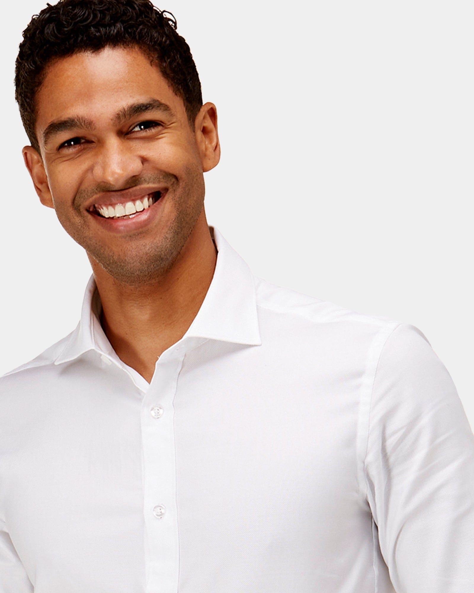 the pointed collar of the mens white business shirt by brooksfield