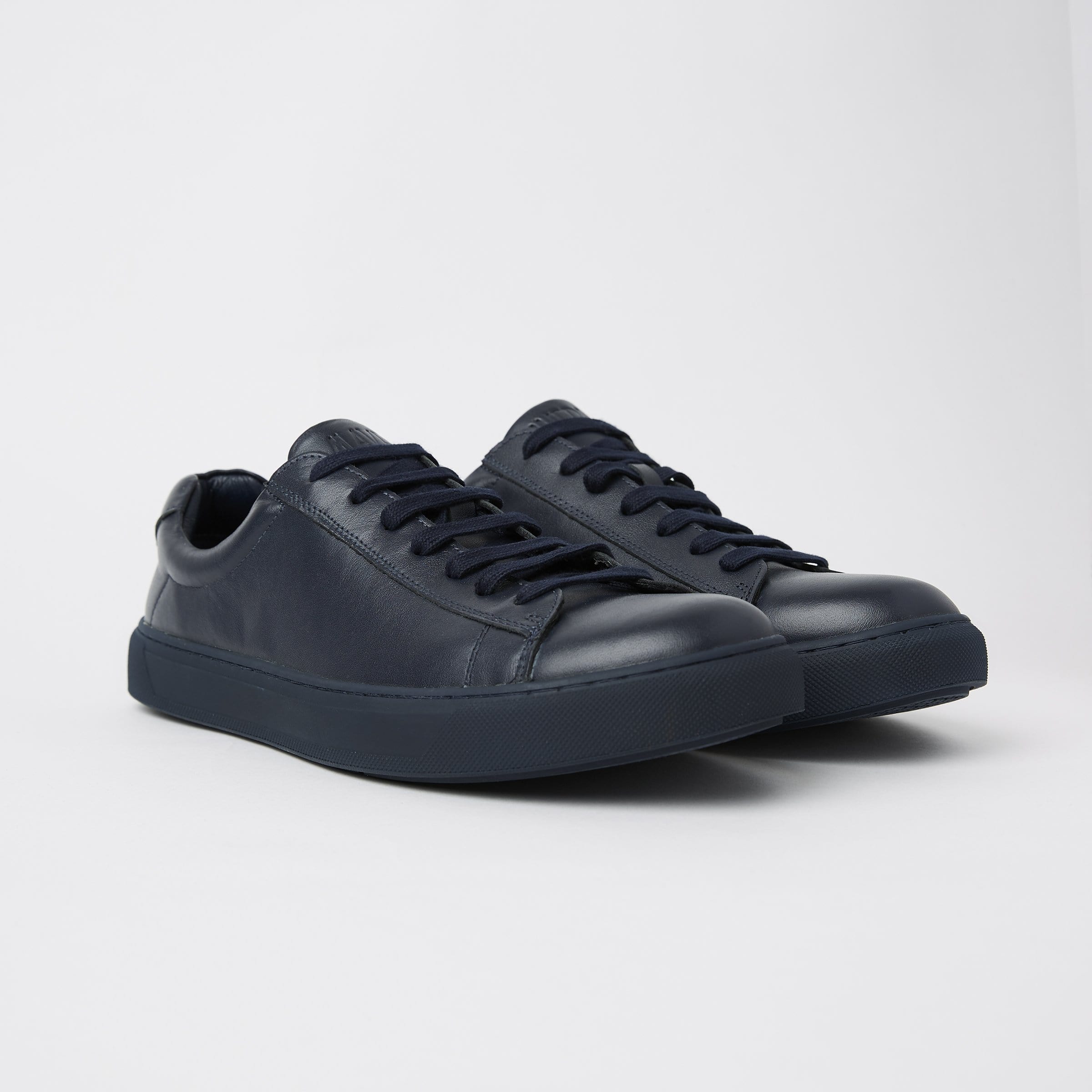Mavericks cooper mens leather sneaker in navy