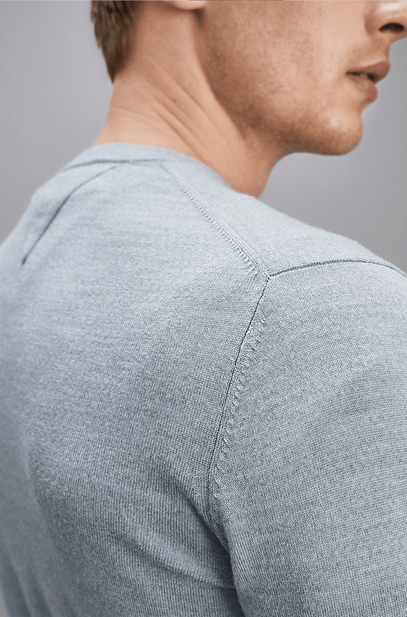the shoulder stitching Tommy Hilfiger classic fit luxury wool mens crew neck jumper in melange grey TT0TT06521_P9V