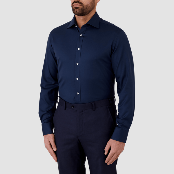 a side on view of the mens classic fit navy bentleigh shirt FCP250