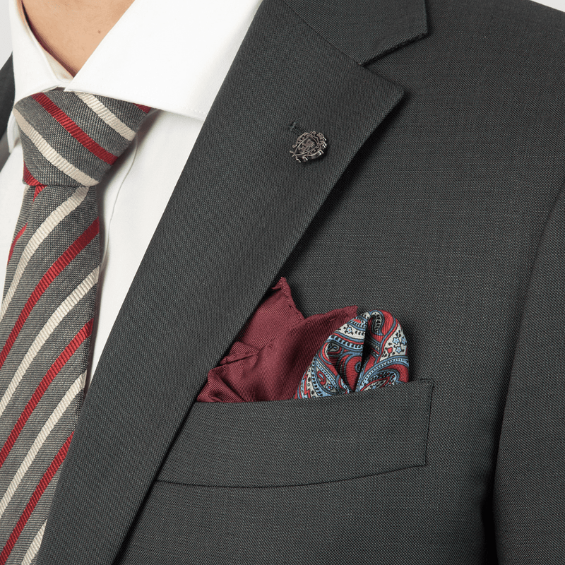 close up of the cambridge sports jacket in charcoal grey with a notch lapel 