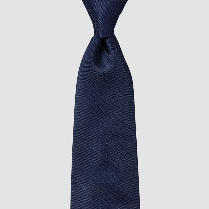 mens navy neck tie with a classic knot tie