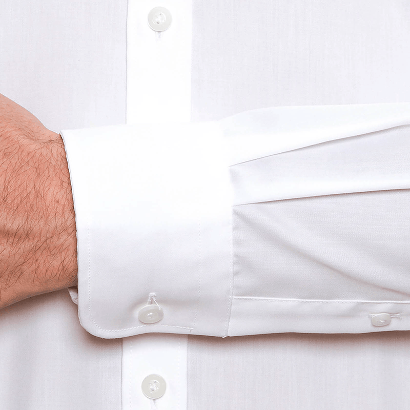 a close up of the mens white preston shirt in cotton blend with a single cuff FYH154