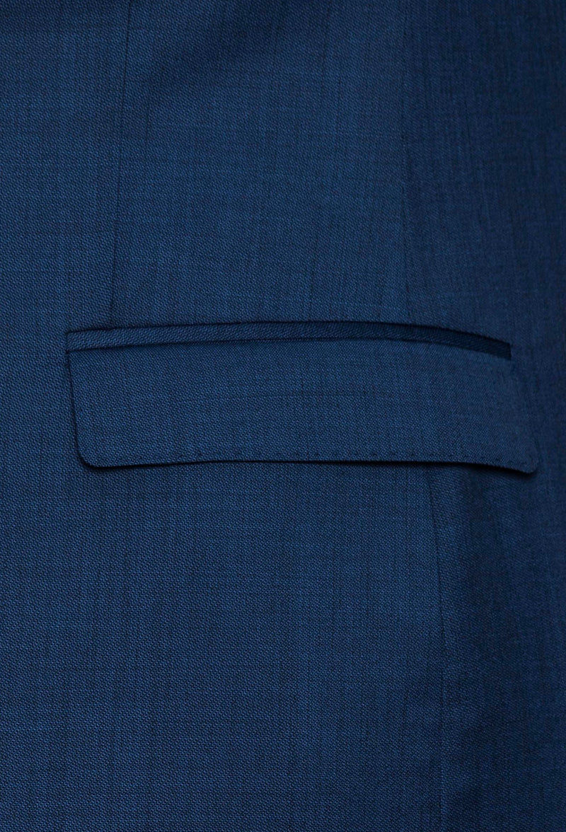 a close up of the straight pocket flap detail on the Gibson slim fit lithium suit in blue pure wool FGD019