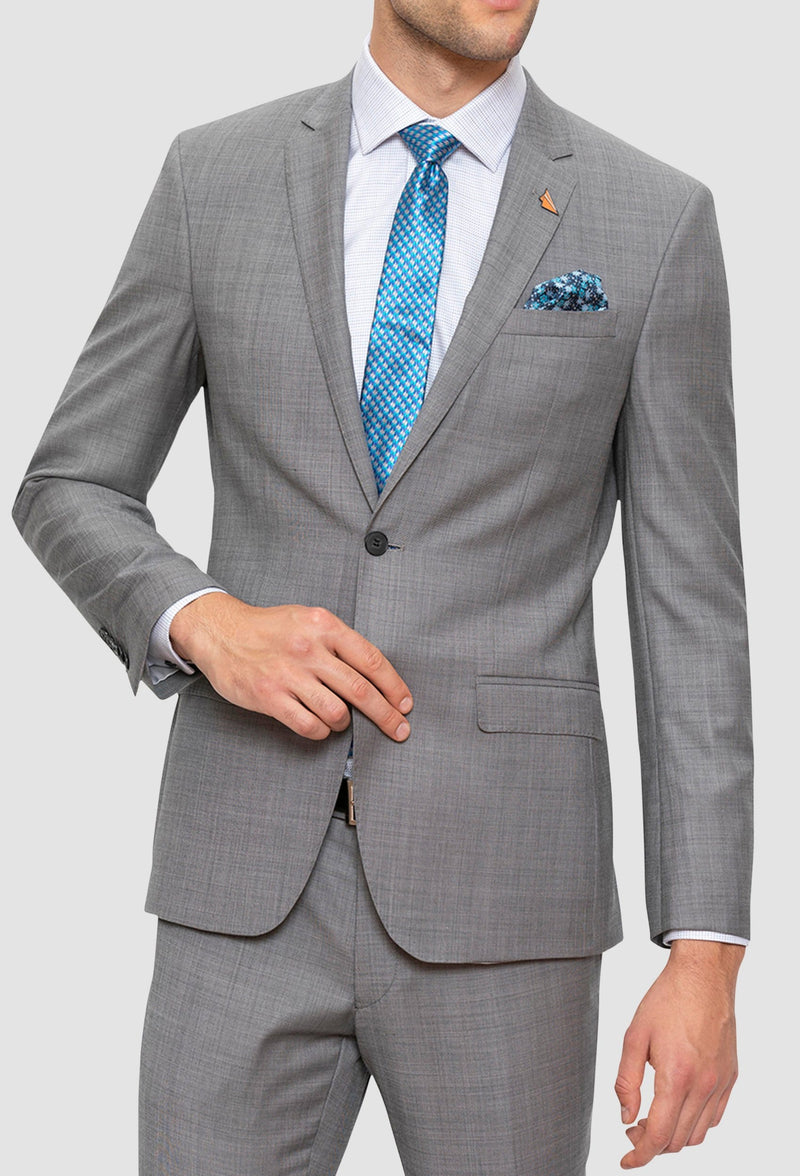 A close up view of the Gibson slim fit lithium suit in grey pure wool FGE645
