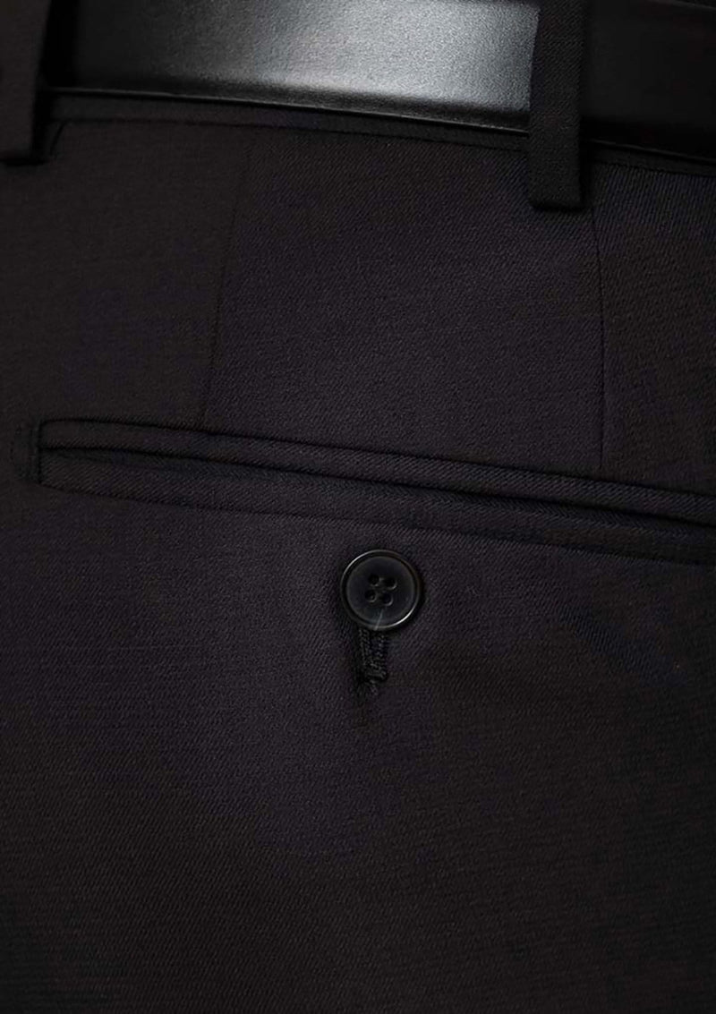 the pocket detail and belt loops on the cambridge interceptor trouser